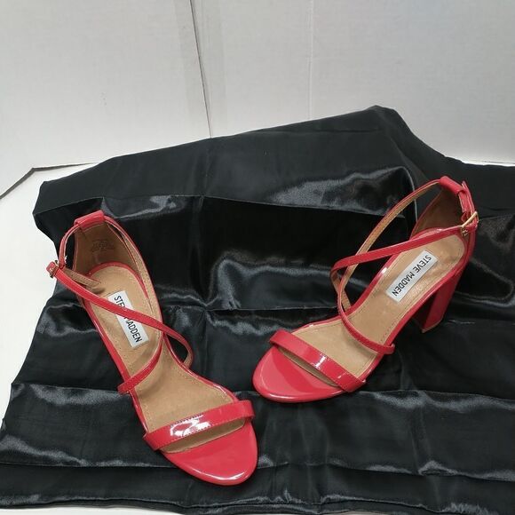 Steve Madden Red Patent Leather Diamonde Strappy Heels Size 7M - Picture 10 of 11